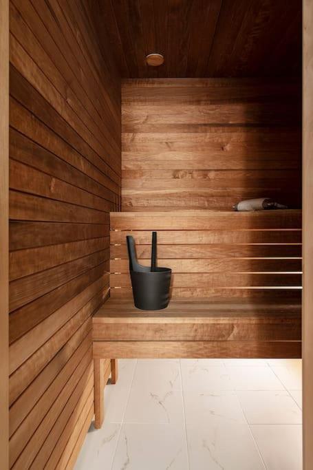 W Uus-hollandi With Sauna Appartement